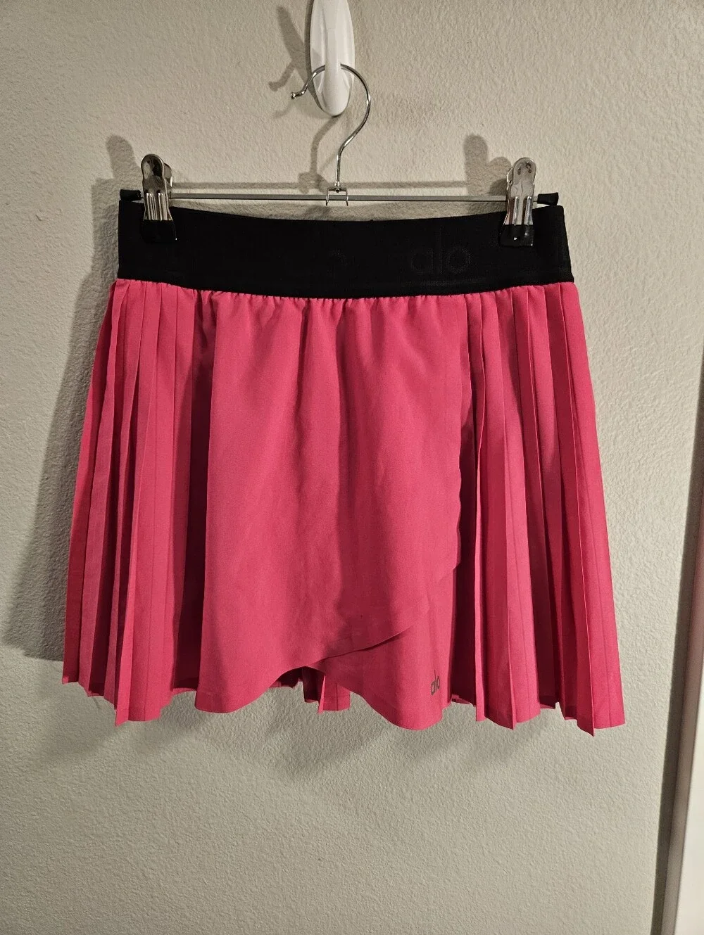 Alo Yoga Aces Tennis Skirt Women Size XS Hot Pink Pleated